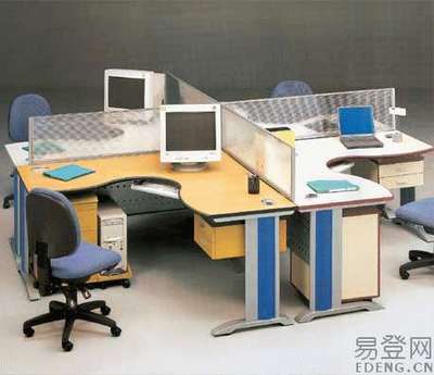 青島成套辦公家具與設備回收服務，助力資源循環利用